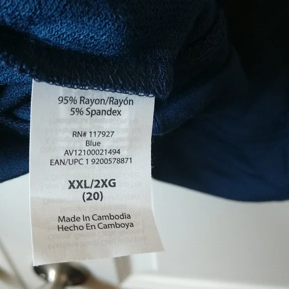 BLACK, not blue, Avia long sleeve yoga top xxl/ 2xg (20) BLACK - Picture 6 of 8